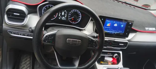 Geely Coolray 2025 