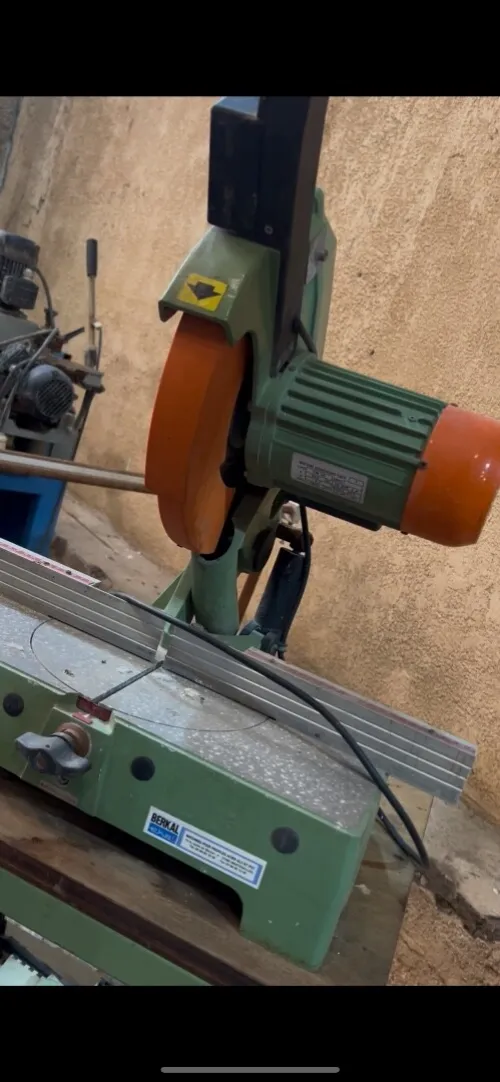 Matériel pour fenêtre et porte pvc/aluminium