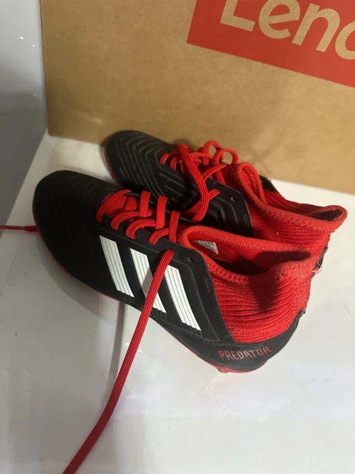 Soulier adidas predator original