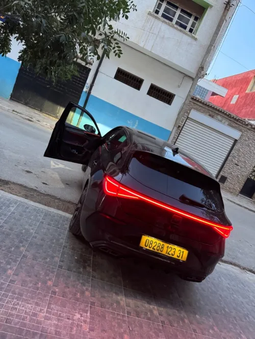 Cupra  Leon 2023 