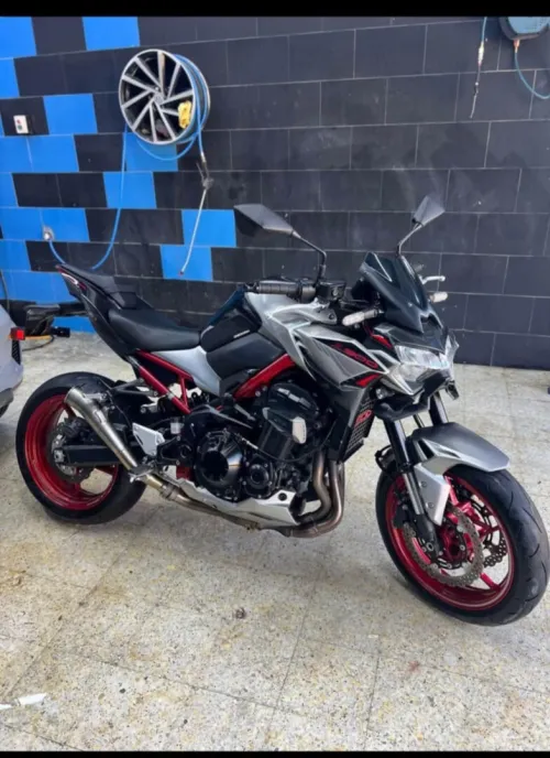 Kawzaki Z900 2023