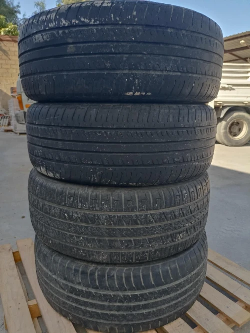 Pneu 235*55*18