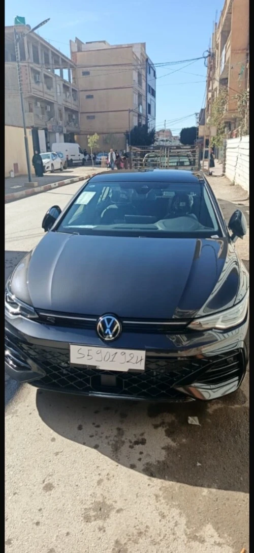 Volkswagen Golf 8 2025 R Black Edition 