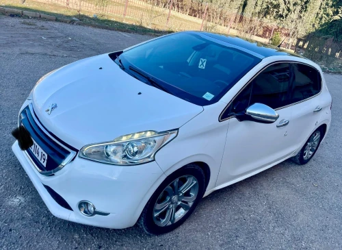 Peugeot 208 2014 Allure