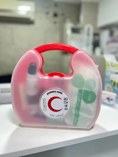 Boite à pharmacie equipée
