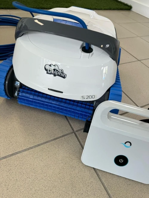 Robot nettoyeur piscine S300i et s200