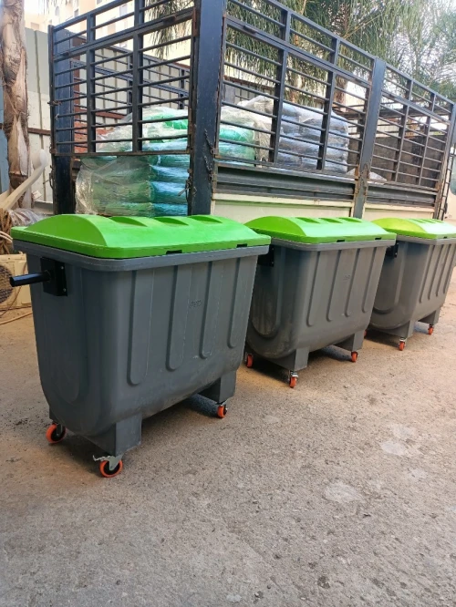  bac ordure plastique 660l240l 770lt
