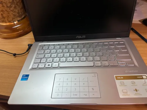 Asus 