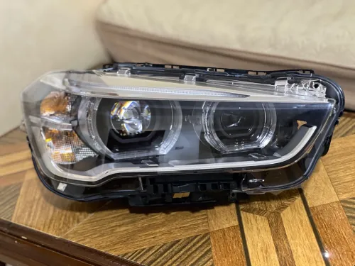  للبيع: طقم قطع أمامية أصلية BMW X1 F48 (2015-2019)