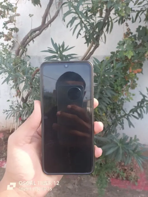 Poco C75