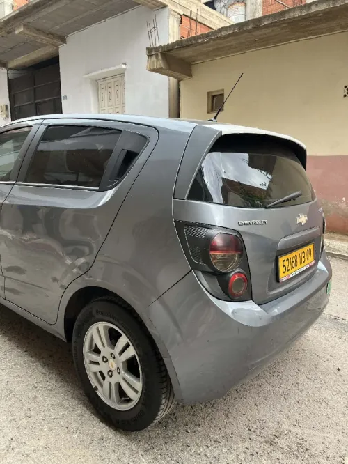 Chevrolet Sonic Hatchback 2013 Sonic Hatchback
