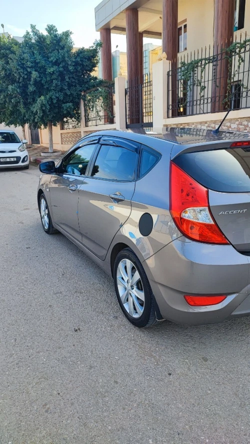 Hyundai Accent RB  5 portes 2018 Préstige
