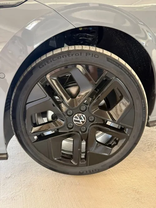Volkswagen Golf 8 2025 R-Line