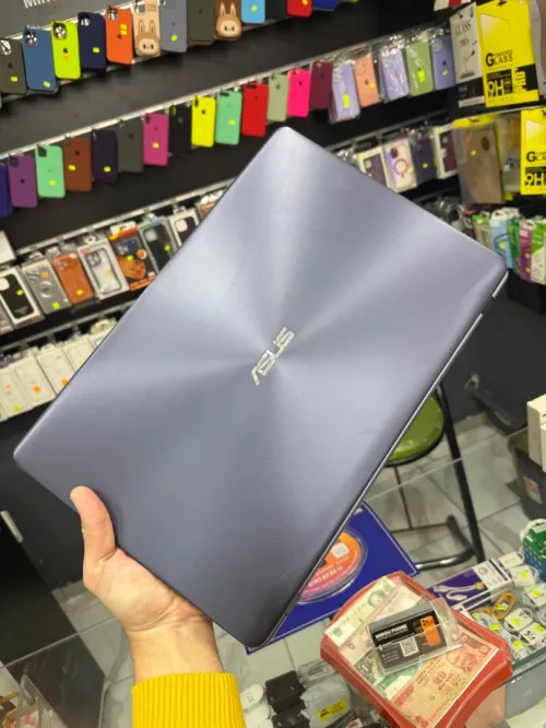 Laptop Asus vivobook 17 Intel(R) Celeron(R) N4000 CPU 8GB RAM 256GB