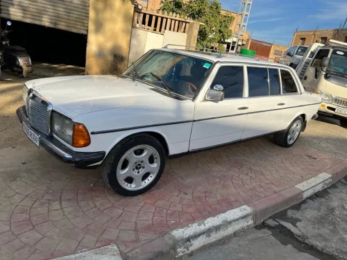 Mercedes Classe E 1983 E300
