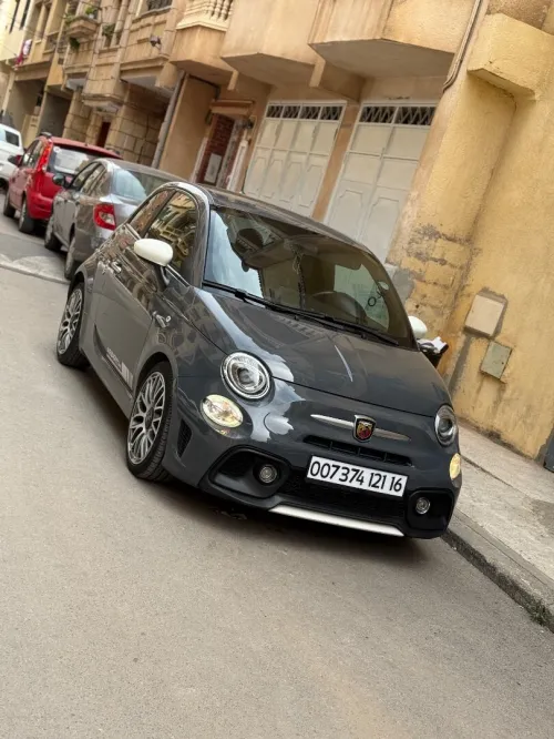 Fiat 500 2021 Abarth