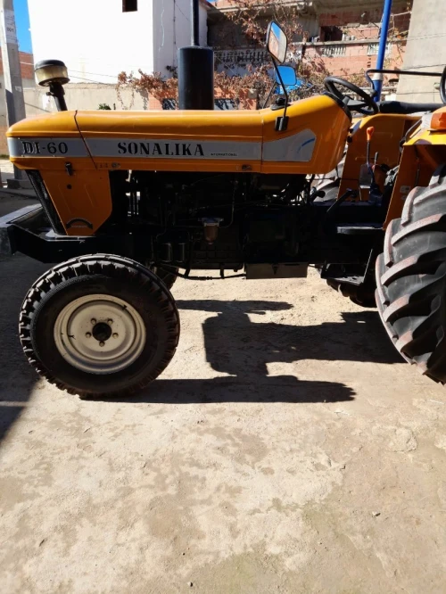 D60 SONALIKA 2012