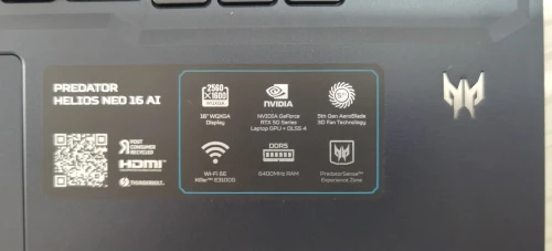 PREDATOR ULTRA 9 275HX RTX 5070 32GB 6400MHZ 1TB SSD 16" QHD 240HZ