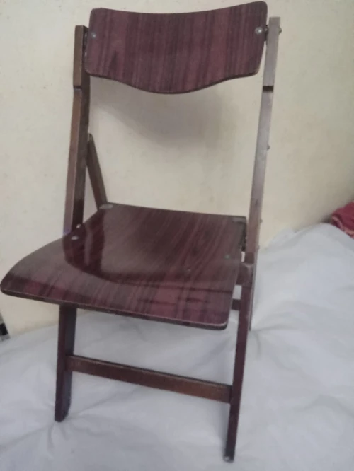 Six (6) chaises pliantes