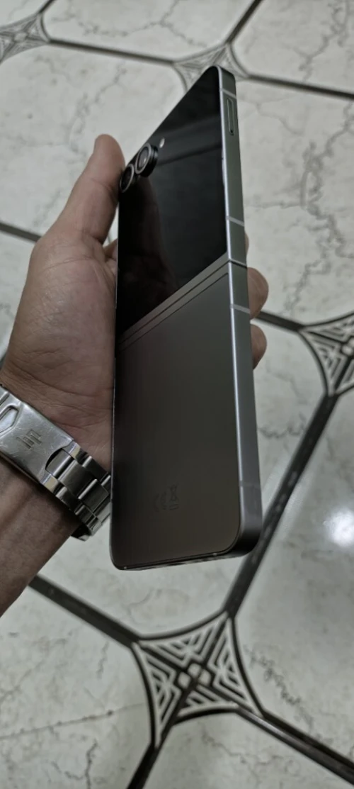 Samsung Z flip 6