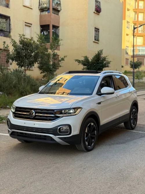 Volkswagen Tacqua 2025 R-line