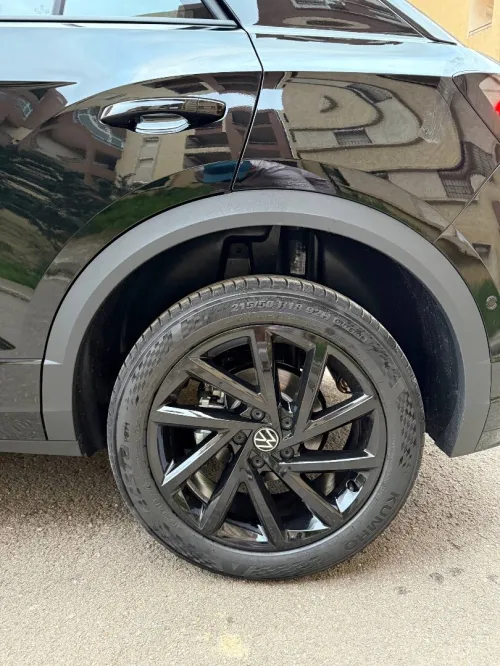 Volkswagen Troc 2026 Black magic