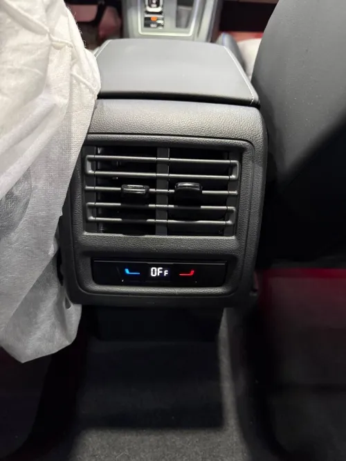 Volkswagen Golf 8 2026 R Black Edition 