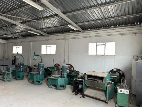 ATELIER Machine à clou 