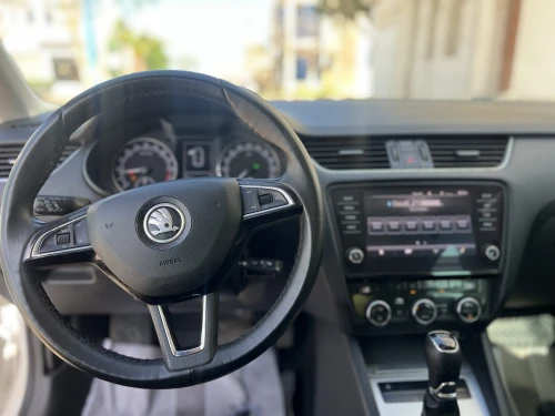 Skoda Octavia 2019 Elegance DGS