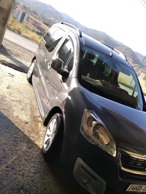 Peugeot Partner 2019 Tepee Allure 