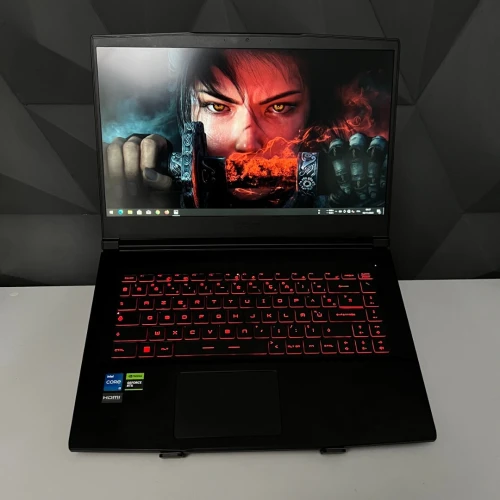 MSI KATANA 15 / i5 12450H / RTX 4050 6GB / 16GB DDR4 / 512GB NVME SSD / 144hz 15.6"