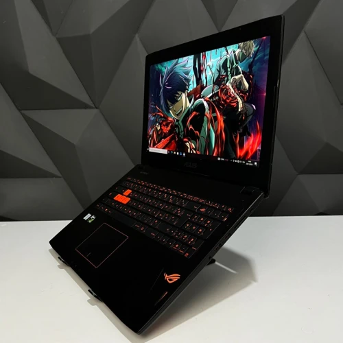 ASUS ROG STRIX G502V / I7 6700HQ / GTX 970M / 8GB DDR4 / 256GB NVME / LAPTOP GAMER / 15.6"
