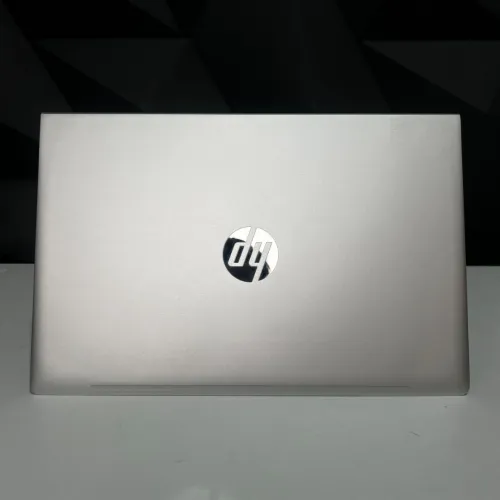 HP  / Ryzen 5 5600U / AMD VEGA 7 / 16GB DDR4 / 256GB NVME / 14"