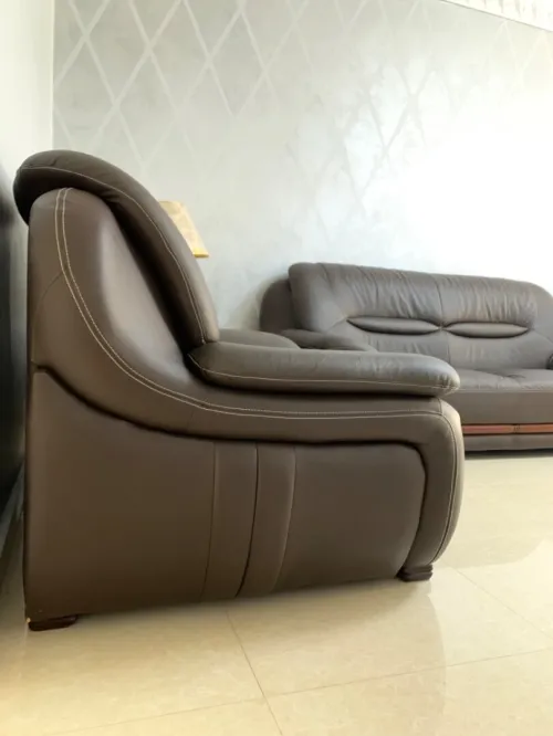 Fauteuils cuir de vachette