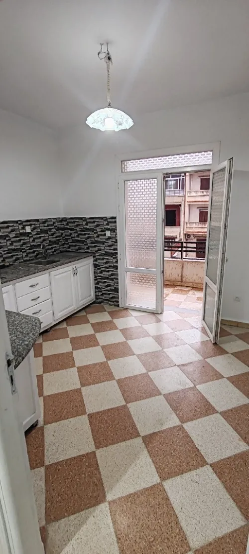 Location Appartement Niveau de villa F2 Alger Draria