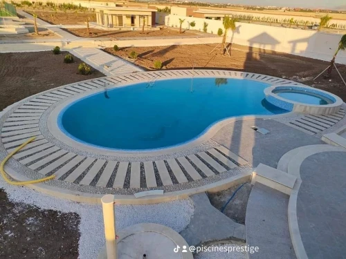 Conception et réalisation de piscines 