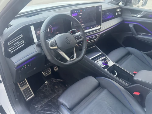 Volkswagen Tiguan 2024 R line black