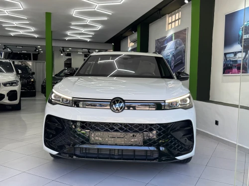 Volkswagen Tiguan 2025 R line pack black