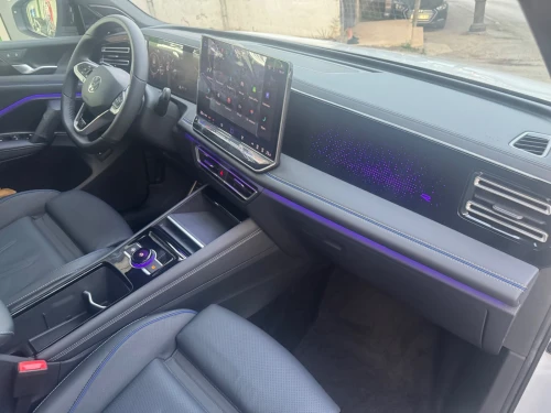 Volkswagen Tiguan 2024 R line black