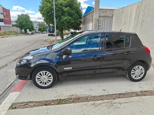 Renault Clio 3 2012 Night and Day