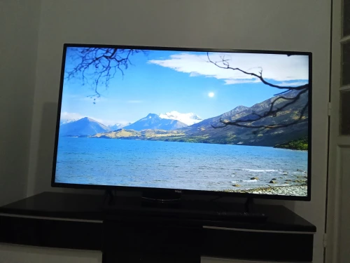 Tv Géant smart tv Android 4k 55 pouces