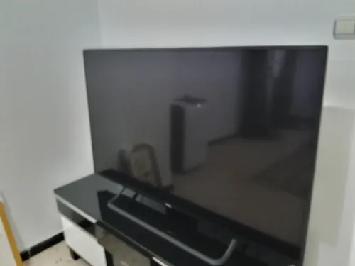 Tv Géant smart tv Android 4k 55 pouces