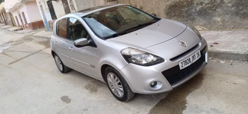 Renault Clio 3 2011 Night and Day