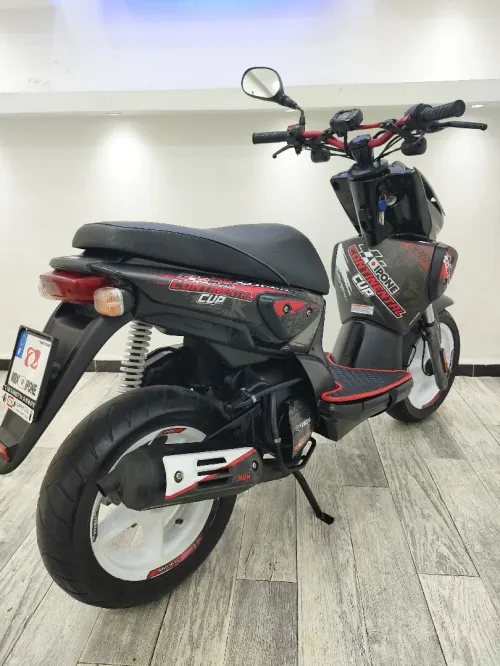 SLIDER FRANÇAIS 50CC SCOOTER YAMAHA MBK STUNT 2012
