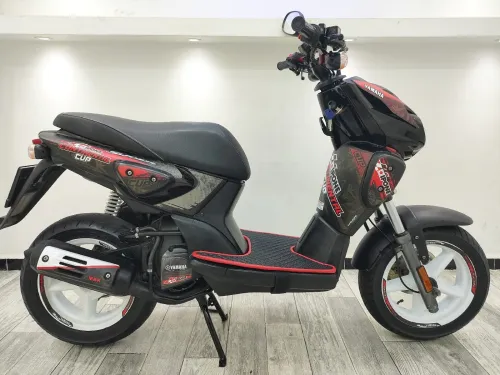SLIDER FRANÇAIS 50CC SCOOTER YAMAHA MBK STUNT 2012