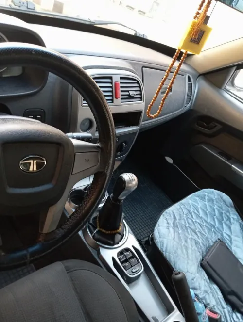 Tata Xenon 2013 