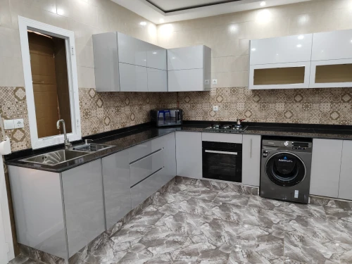  Fabrication de cuisines modernes et dressing 