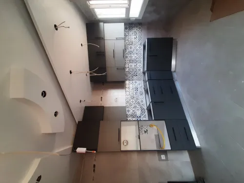  Fabrication de cuisines modernes et dressing 