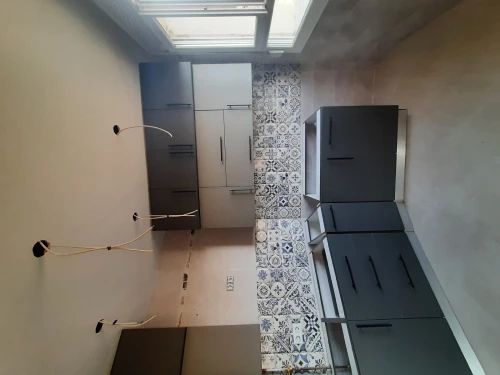  Fabrication de cuisines modernes et dressing 