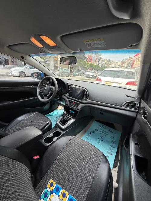 Hyundai Elantra 2017 GLX